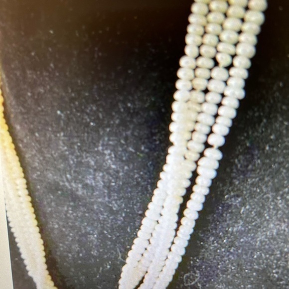 Opera length freshwater pearl‎ necklace on string one hundred inches - Picture 3 of 6